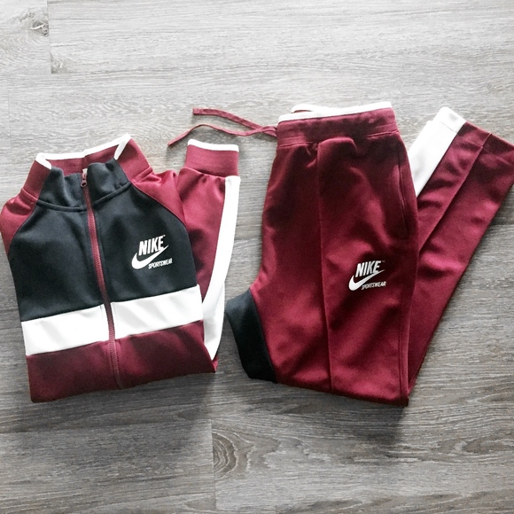 nike sportswear men's set